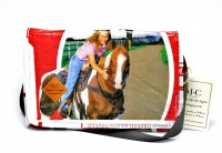 Messenger Bolsa - Red Horse - Paymaster Horse & Mule Feed